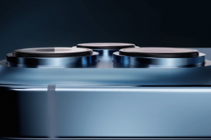 Iphone 14 pro 广告 张同学作业